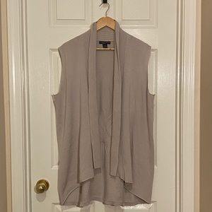 Detailed Design Sweater Vest